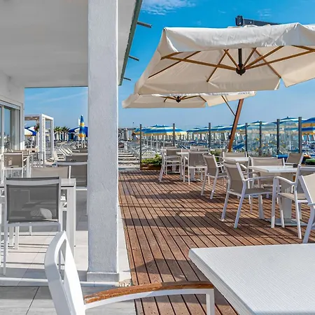 Hotel Ausonia 3*