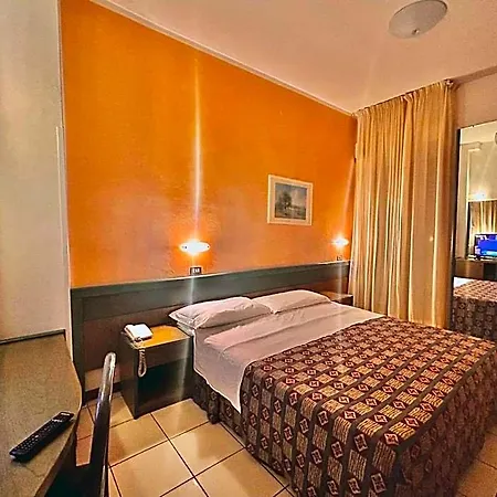 Ausonia Hotel 3*