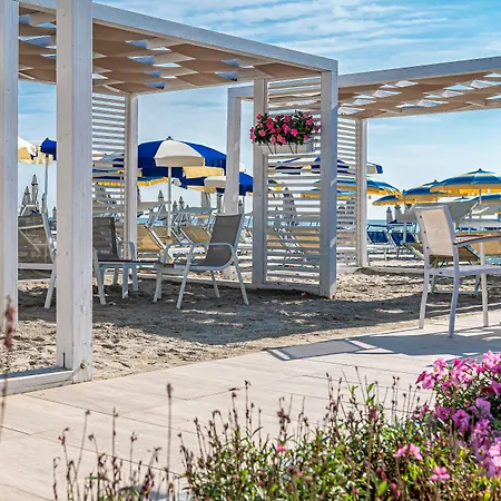 Ausonia Hotel 3*