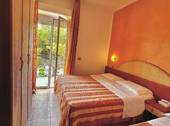 Ausonia 3* Milano Marittima